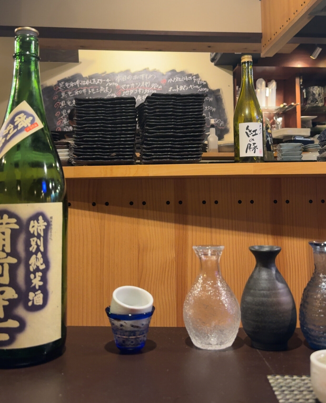 【岡山グルメ】地元民おすすめ！一人飲みに優しいローカル居酒屋で地酒＆海鮮堪能🍶🐟